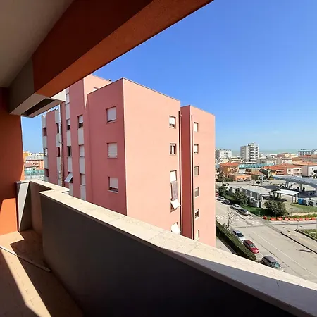 Se221 - Senigallia, Ampio Con Posto Auto